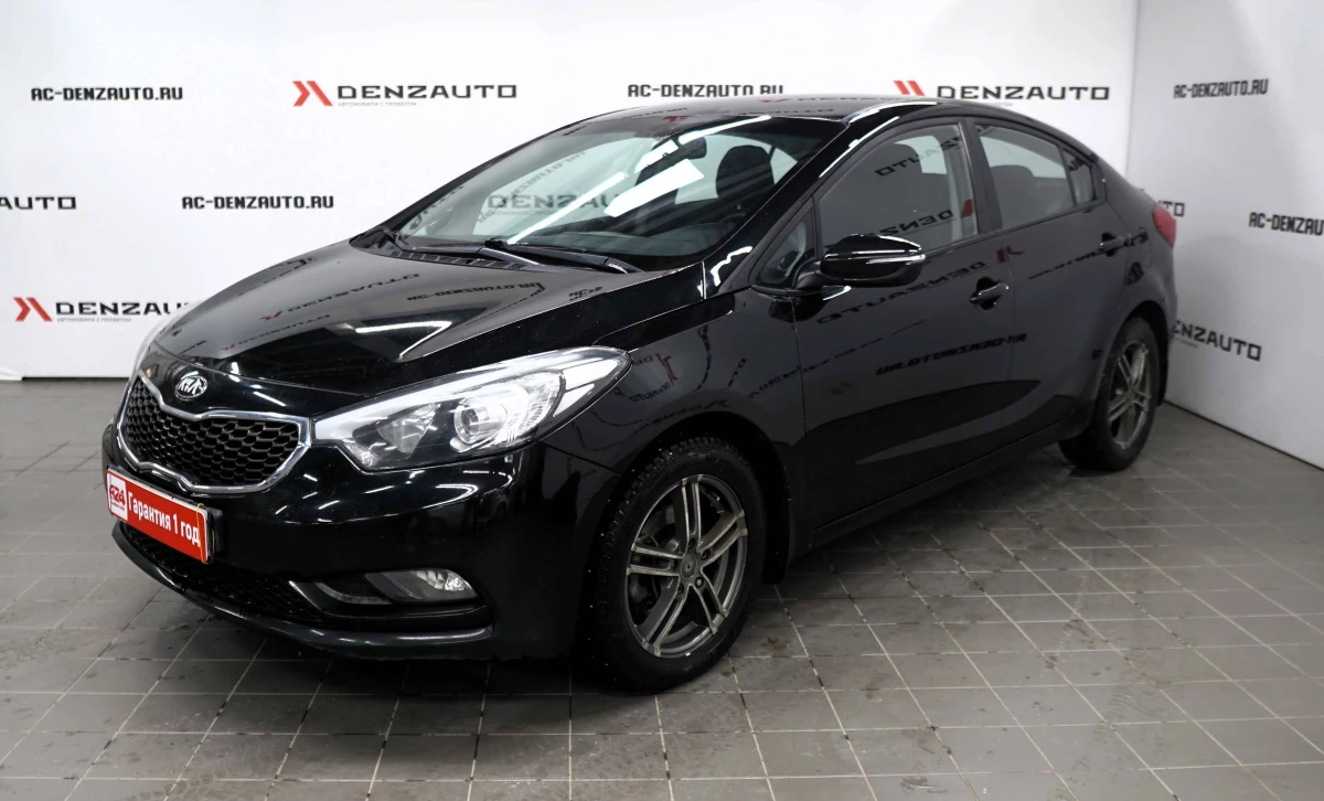 Купить Kia Cerato 2014 г.в. 156000 Автоматическая Бензин/2000 см3 за  1339500 руб. скидка 0 руб. в Кредит от 8.9% годовых.