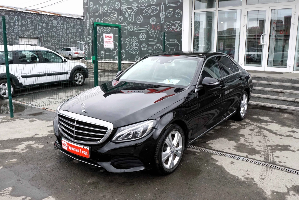 Купить Mercedes-Benz C-Класс 2016 г.в. 157000 Автоматическая Бензин/2000  см3 за 2559500 руб. скидка 0 руб. в Кредит от 8.9% годовых.